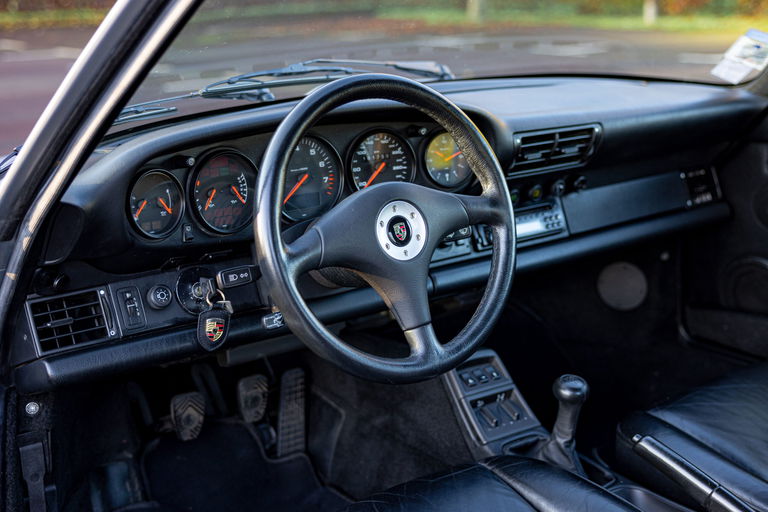 Porsche 964 Carrera 4