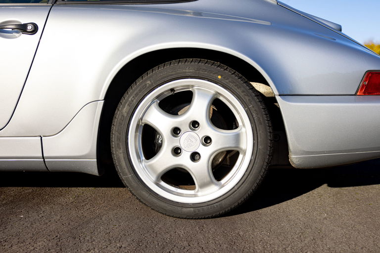 Porsche 964 Carrera 4