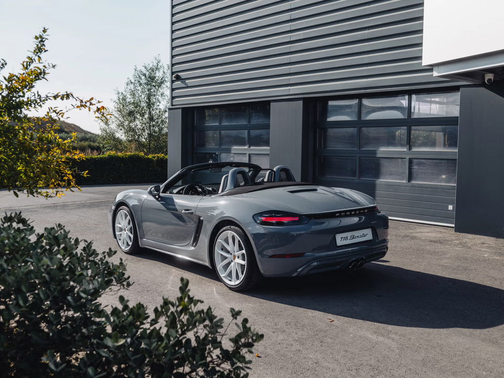 Porsche 718 Boxster