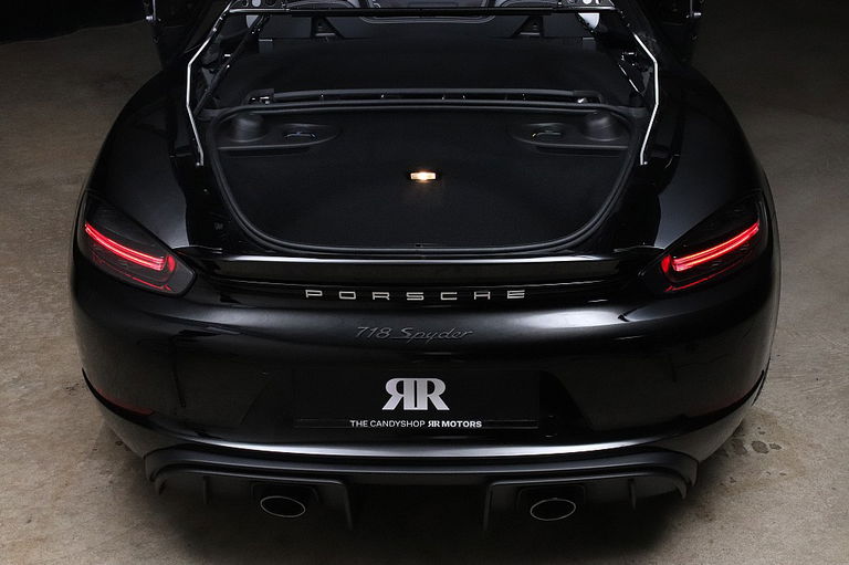 Porsche 718 Spyder