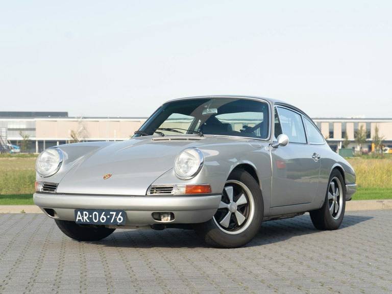 Porsche 911