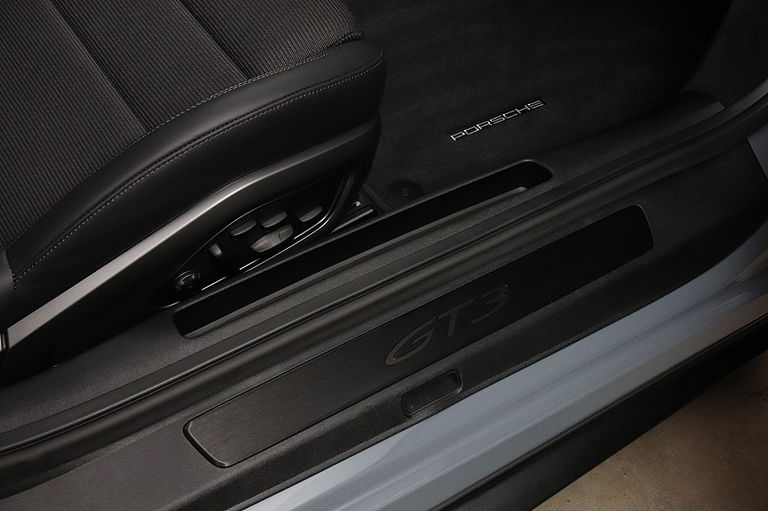 Porsche 992 GT3 Touring