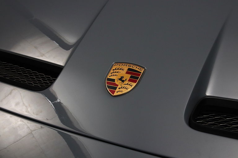 Porsche 992 GT3 Touring