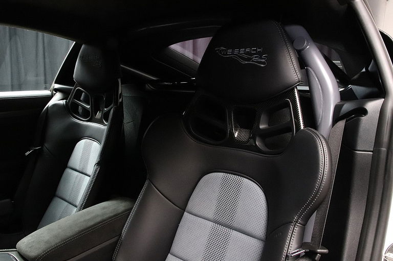 Porsche 718 Cayman GT4 RS