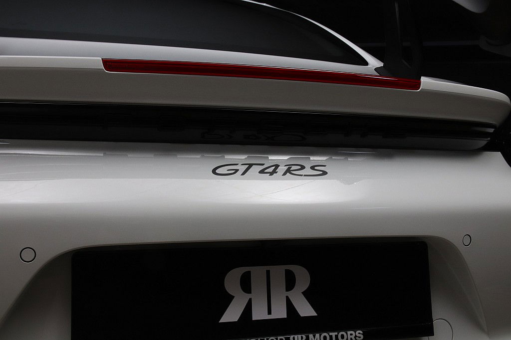 Porsche 718 Cayman GT4 RS
