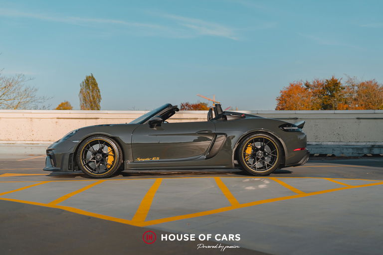 Porsche 718 Spyder RS