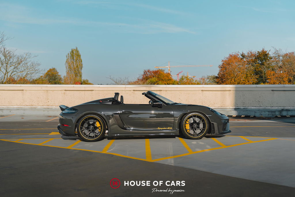 Porsche 718 Spyder RS