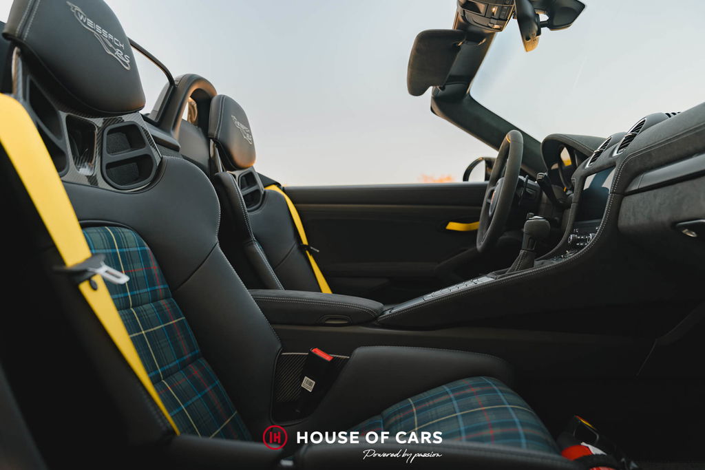 Porsche 718 Spyder RS