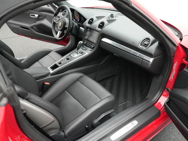 Porsche 718 Boxster S