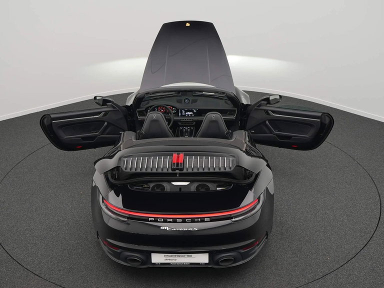 Porsche 992 Carrera 4S