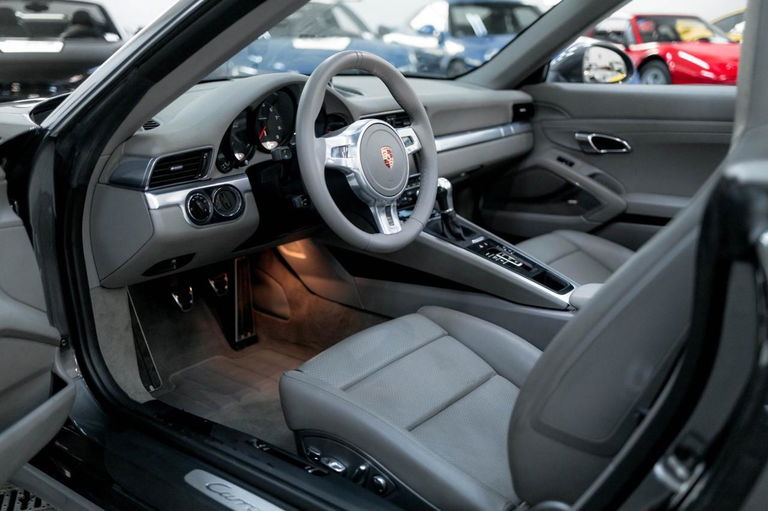 Porsche 991 Carrera