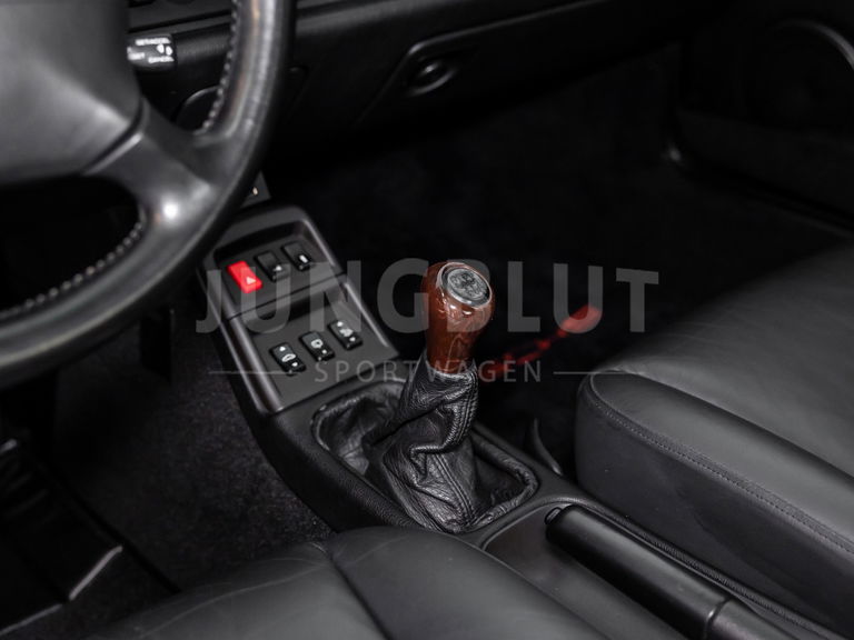 Porsche 993 Carrera 4