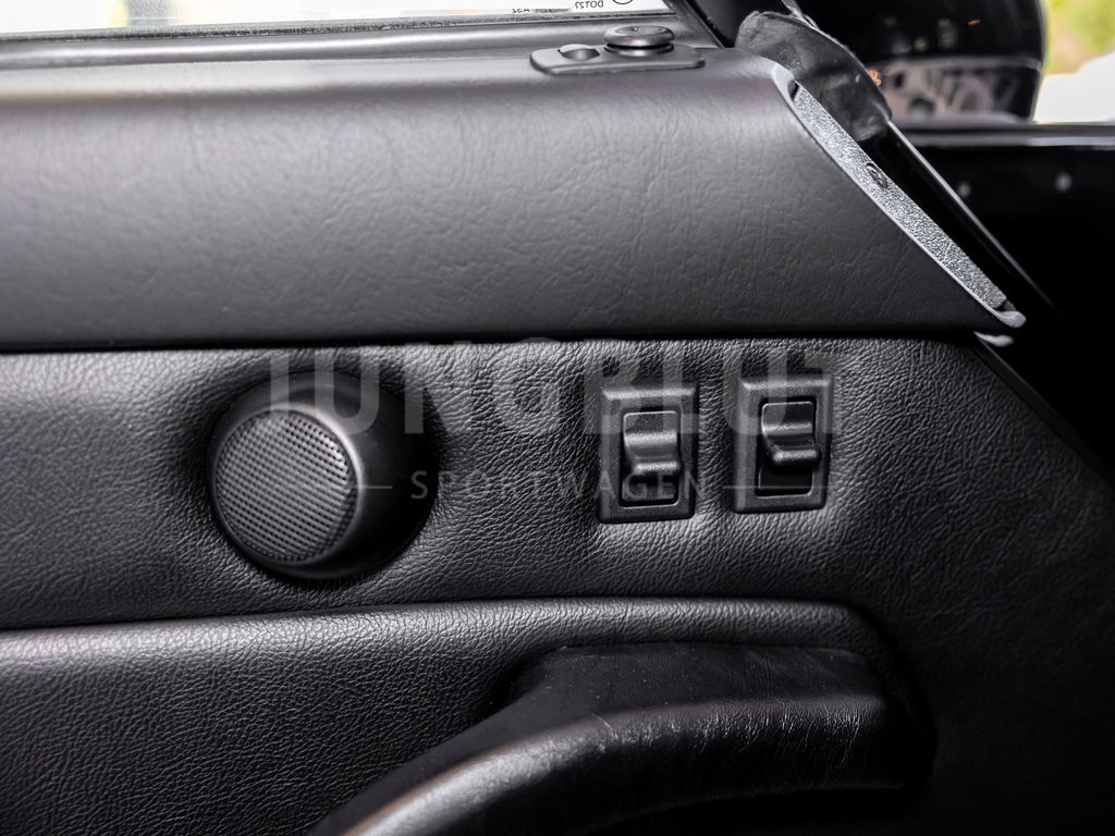 Porsche 993 Carrera 4