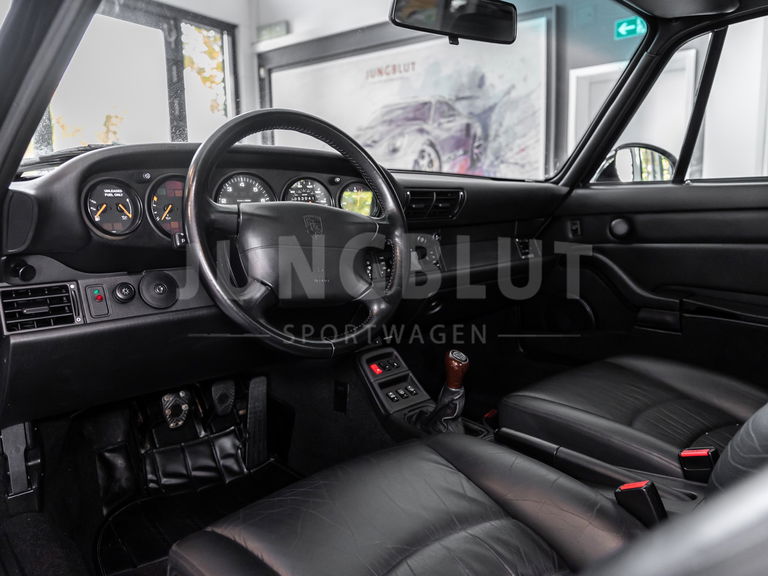 Porsche 993 Carrera 4