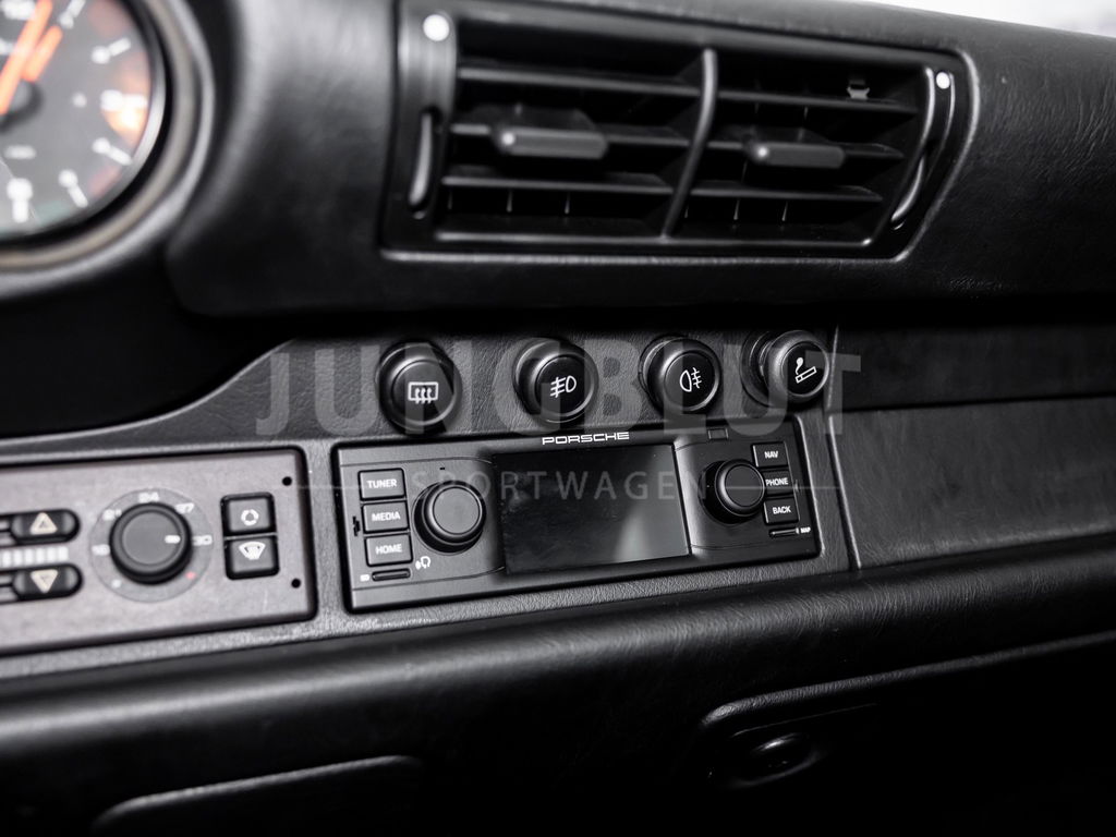 Porsche 993 Carrera 4