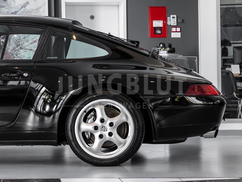 Porsche 993 Carrera 4