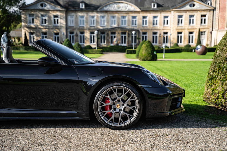 Porsche 992 Carrera 4S
