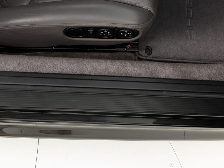 Porsche 993 Carrera 4S