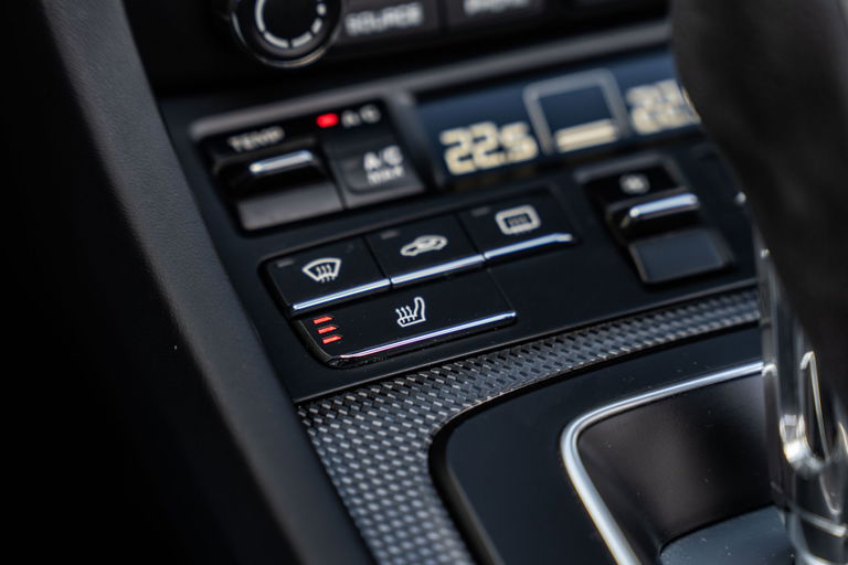 Porsche 991.2 Carrera GTS