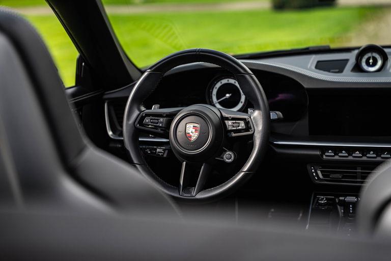 Porsche 992 Carrera 4S