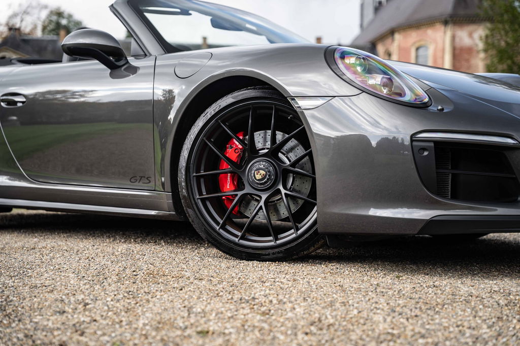 Porsche 991.2 Carrera GTS