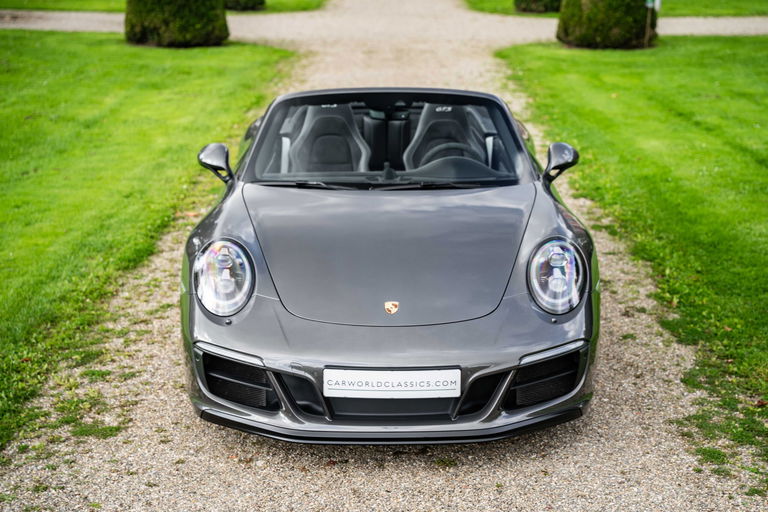 Porsche 991.2 Carrera GTS