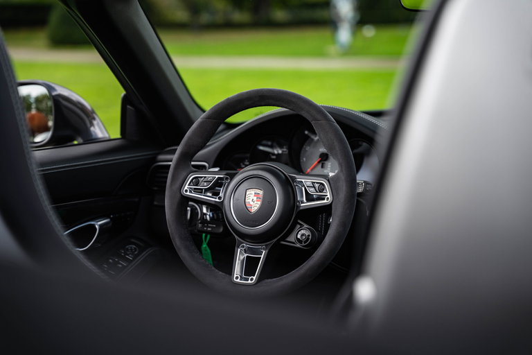 Porsche 991.2 Carrera GTS