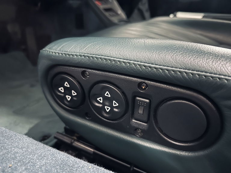 Porsche 993 Carrera 4S