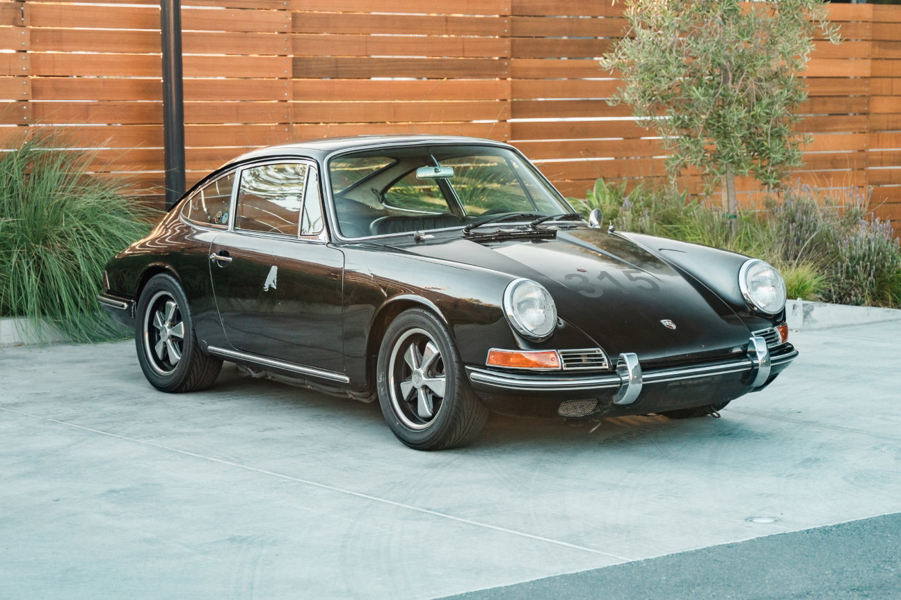 Porsche 911 (F-Modell) 1965 - elferspot.com - Marketplace for