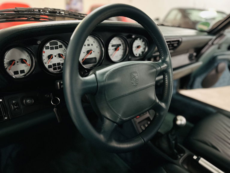 Porsche 993 Carrera 4S