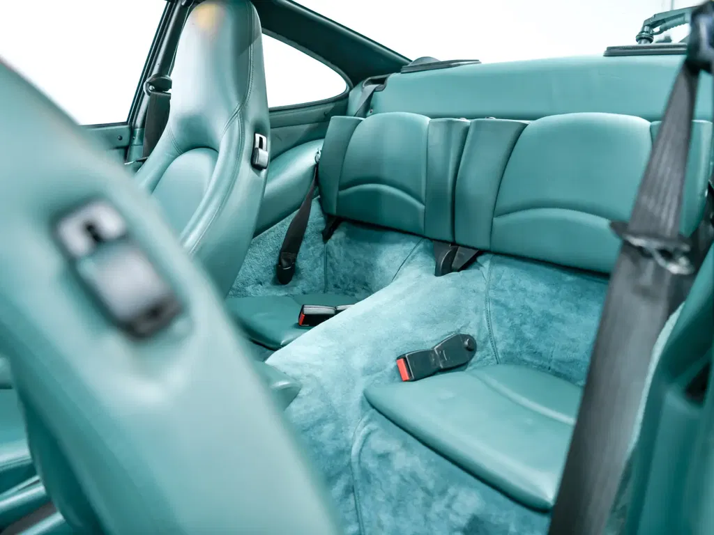 Porsche 993 Carrera 4S