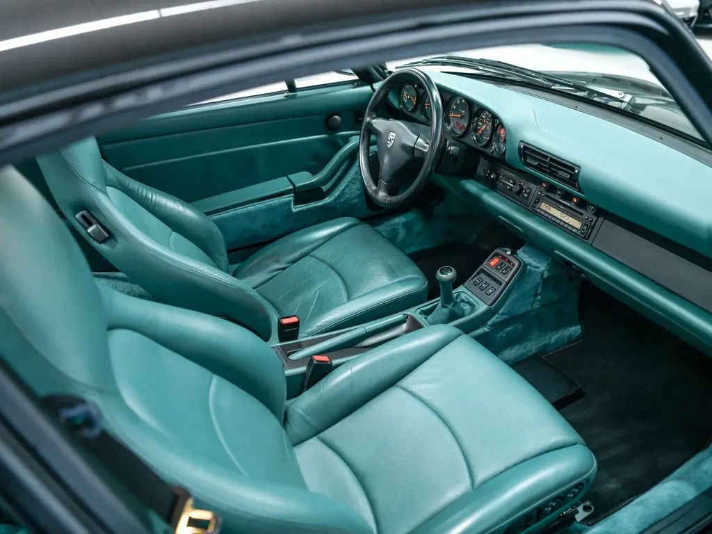 Porsche 993 Carrera 4S