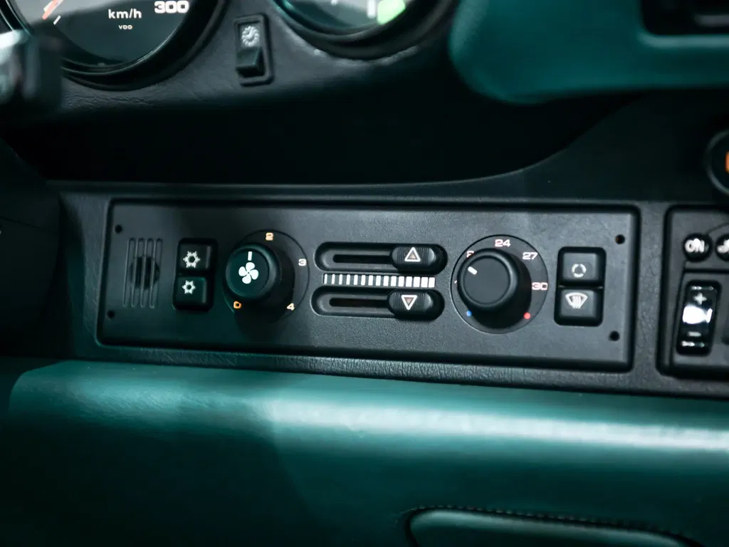 Porsche 993 Carrera 4S