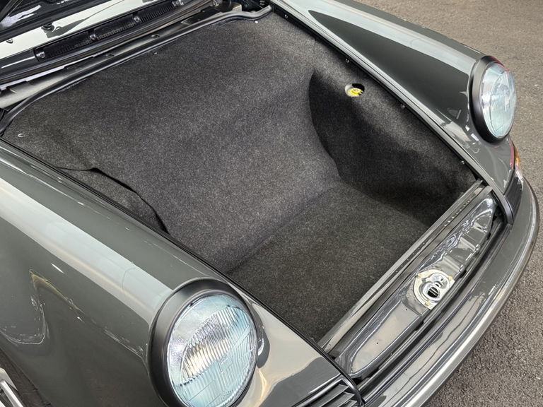 Porsche 911 Backdate