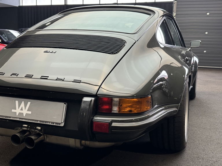 Porsche 911 Backdate
