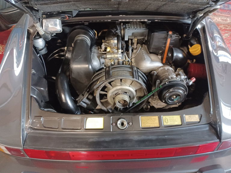 Porsche 911 Carrera 3.2