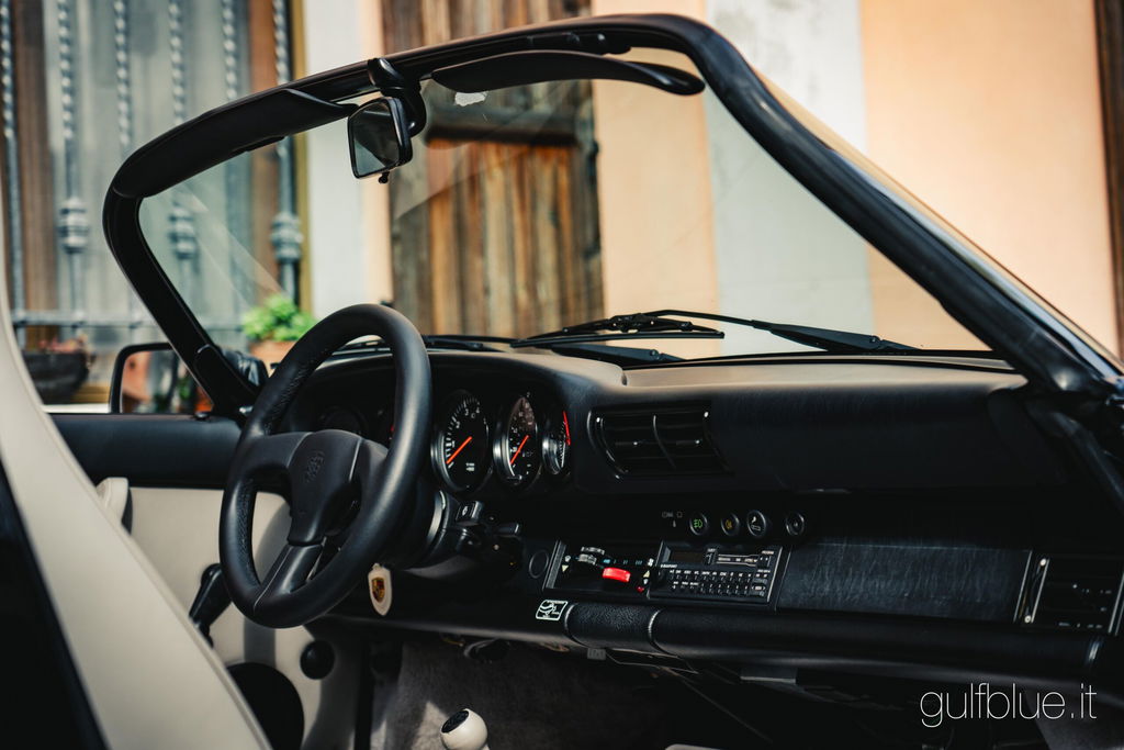 Porsche 911 Carrera 3.2 Speedster (US)