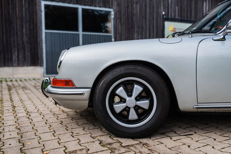 Porsche 912