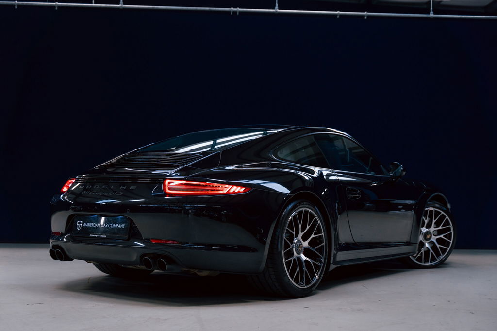 Porsche 991 Carrera GTS