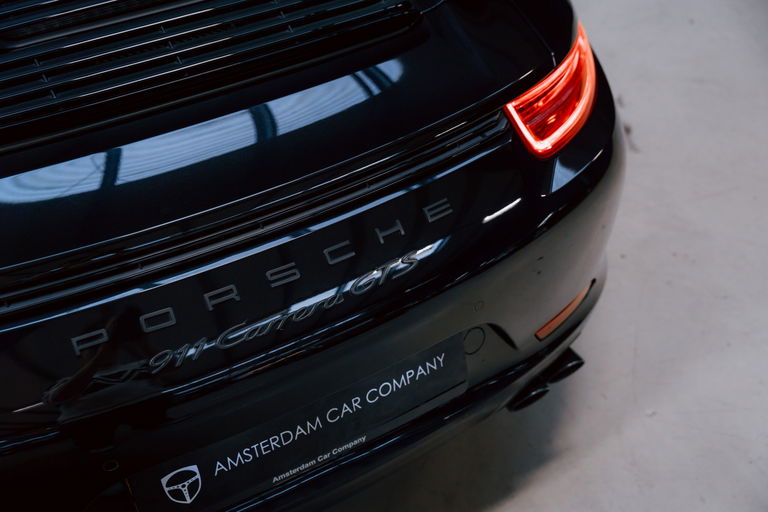 Porsche 991 Carrera GTS