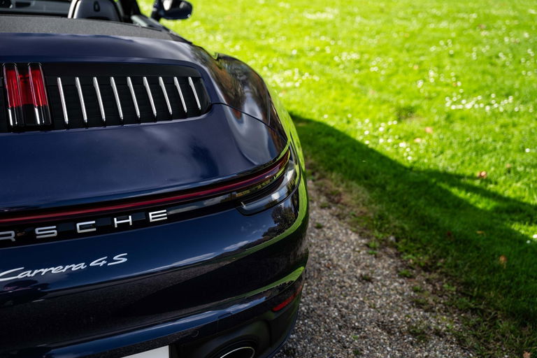 Porsche 992 Carrera 4S