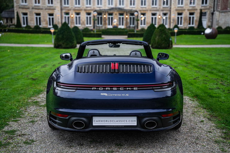 Porsche 992 Carrera 4S