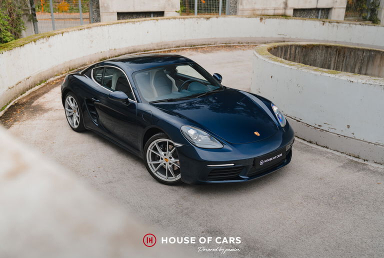 Porsche 718 Cayman