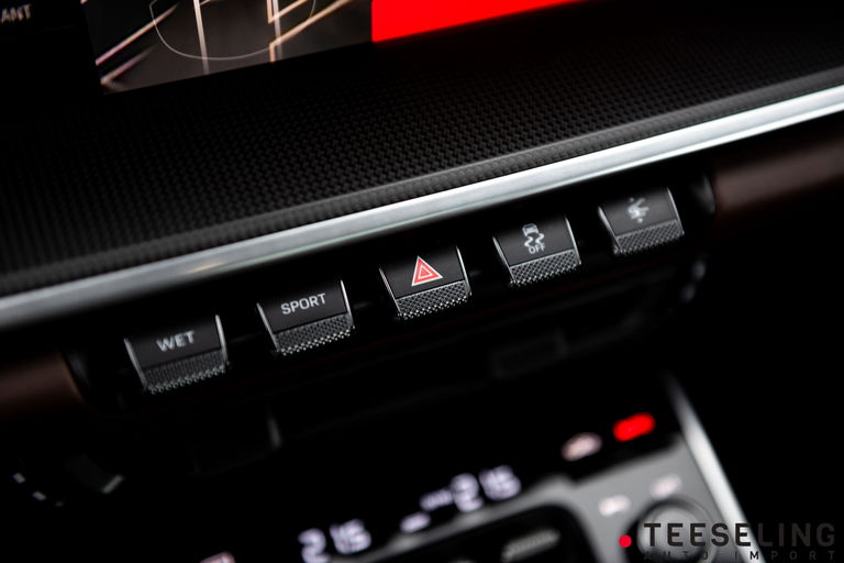 Porsche 992 Carrera 4S