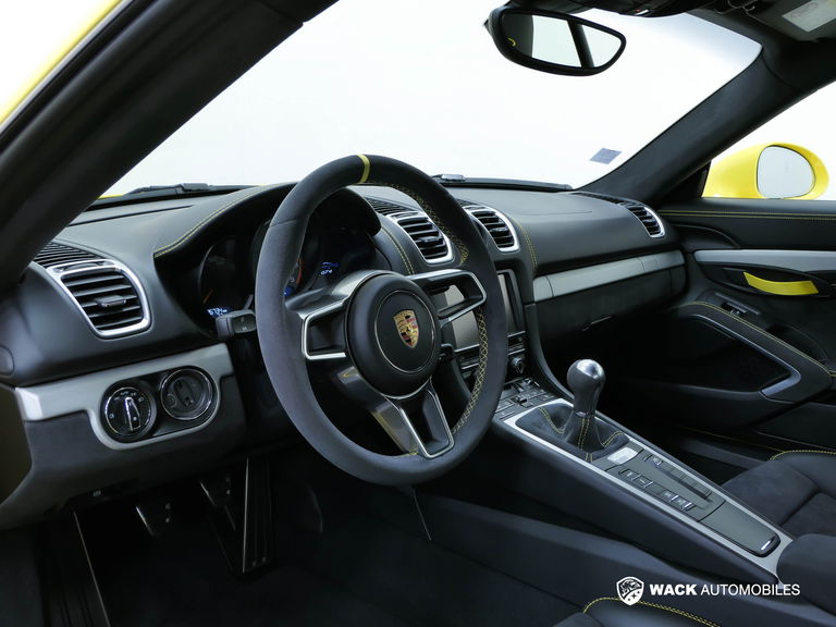 Porsche 981 Cayman GT4