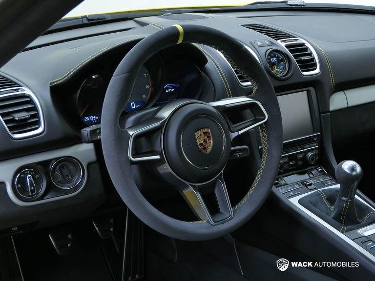 Porsche 981 Cayman GT4