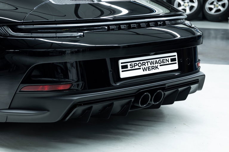 Porsche 992 GT3 Touring