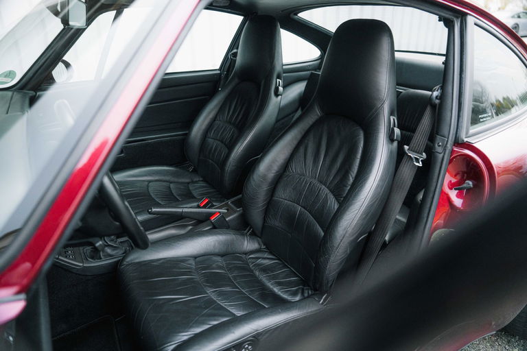 Porsche 993 Carrera 4S