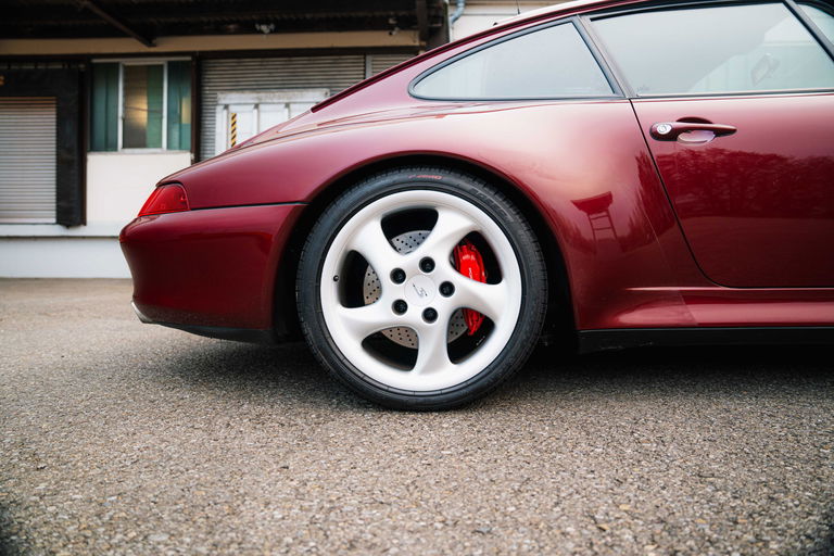 Porsche 993 Carrera 4S