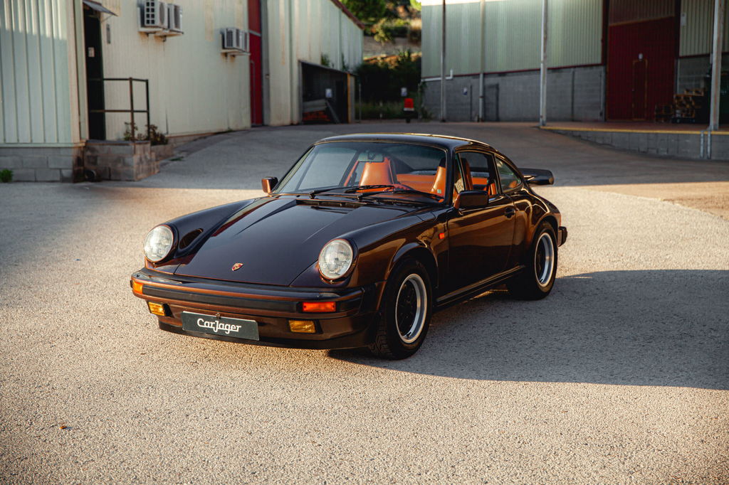 Porsche 911 Carrera 3.2